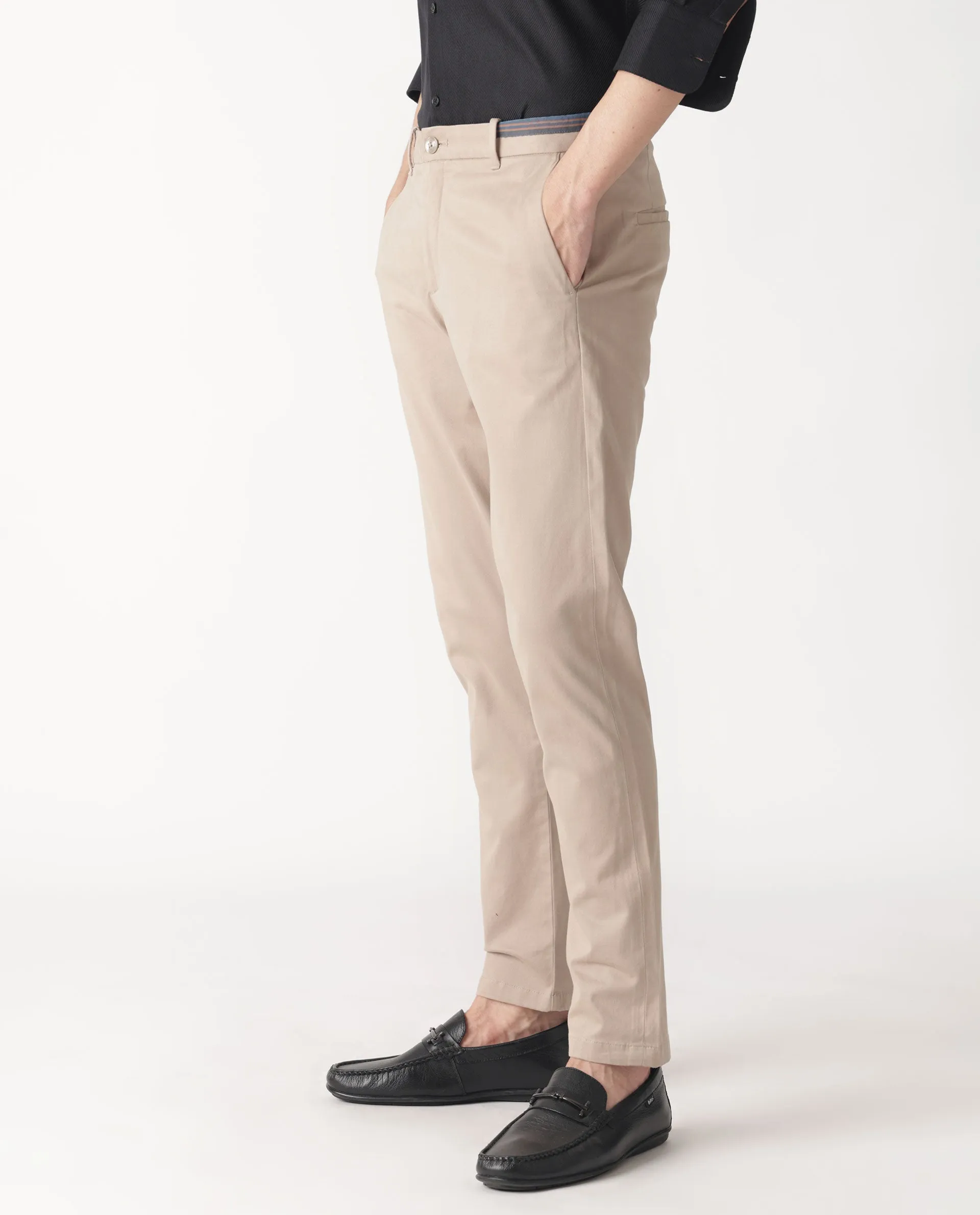 Rare Rabbit Men's Trellis Beige Solid Mid-Rise Regular Fit Stretch Trouser