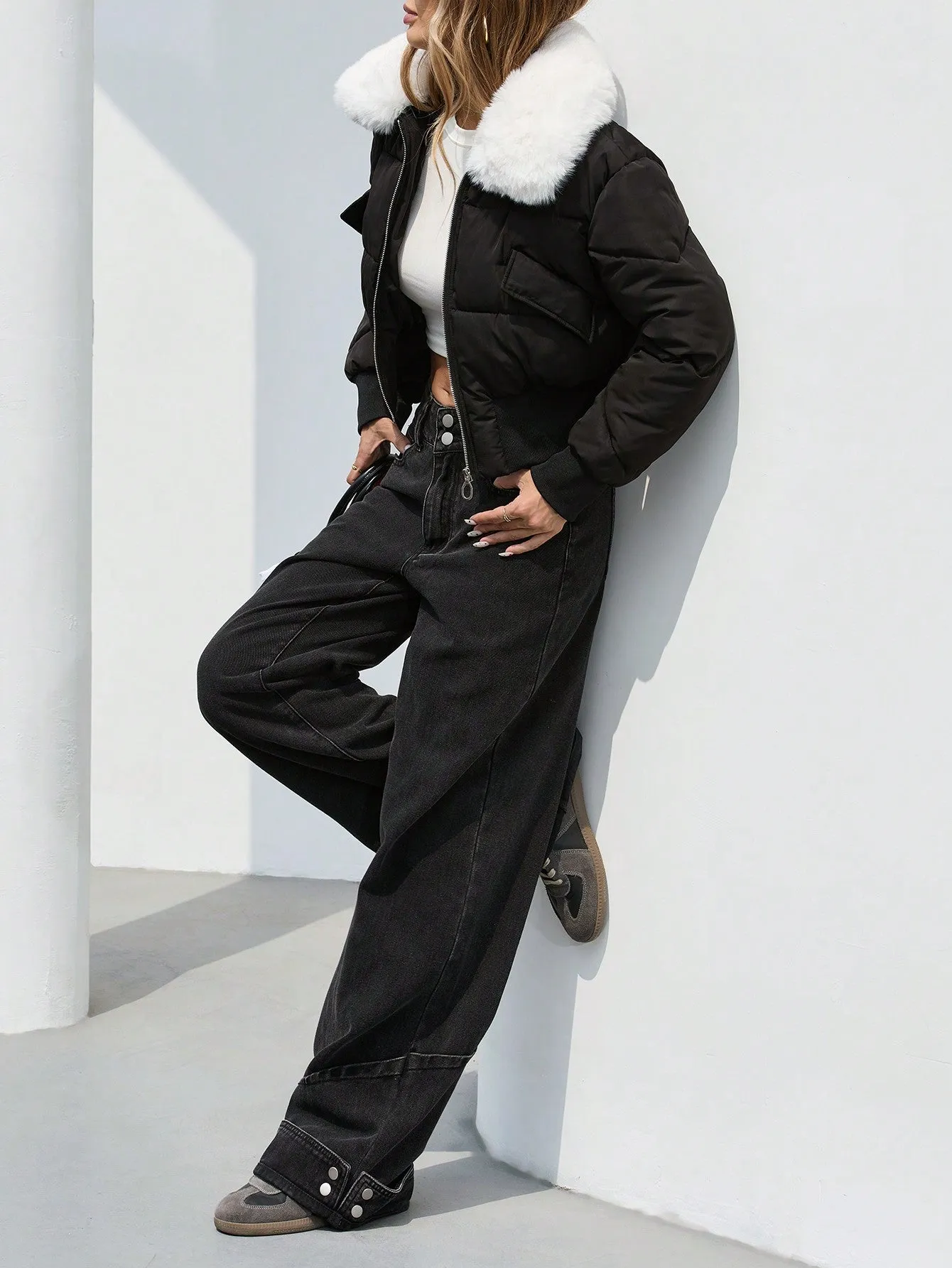 Urban Fashion Cropped Bomber Jacket with Cinched Waist & Fluffy Collar